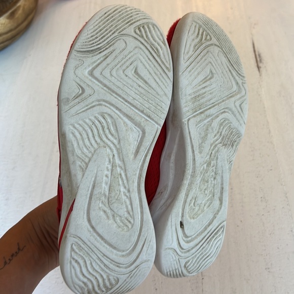 Red Pumas - Picture 5 of 6